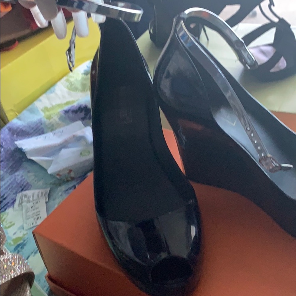 Wedged heals
